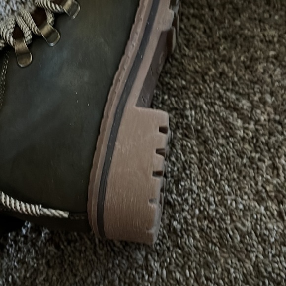 Hunter green 🥾  boots !! - Picture 7 of 8